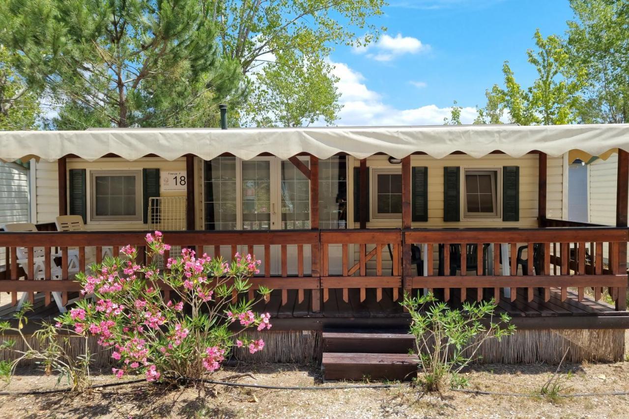 Chalet 4 Or 6 Persons Toscana Viareggio Camping Bosco Verde Italie Torre del Lago Puccini Eksteriør bilde