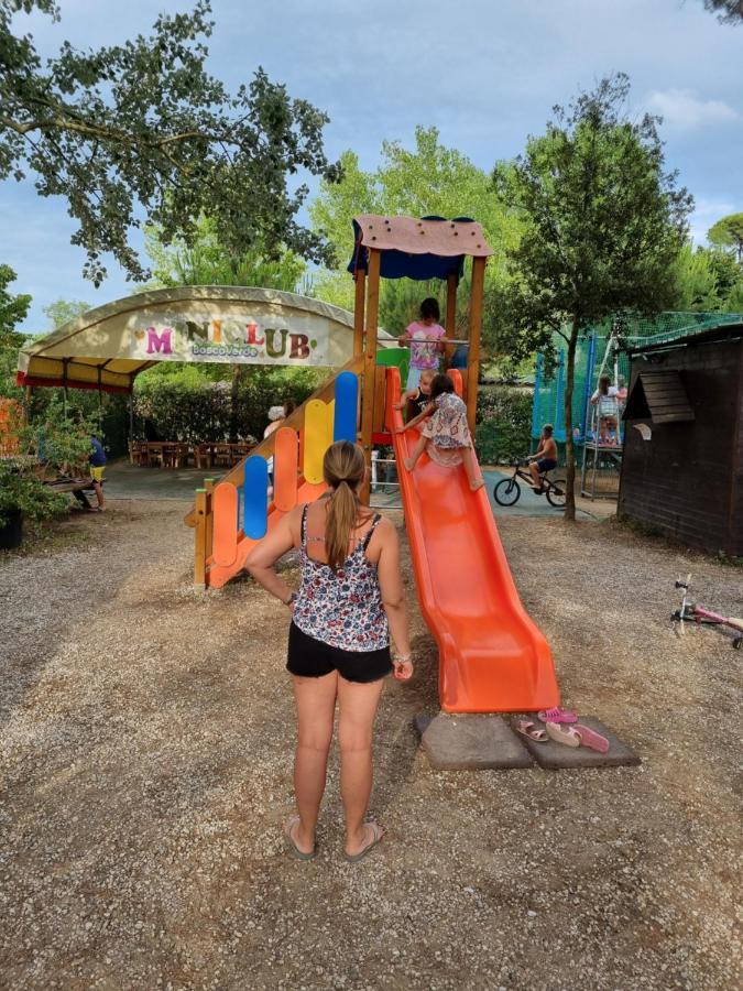 Chalet 4 Or 6 Persons Toscana Viareggio Camping Bosco Verde Italie Torre del Lago Puccini Eksteriør bilde